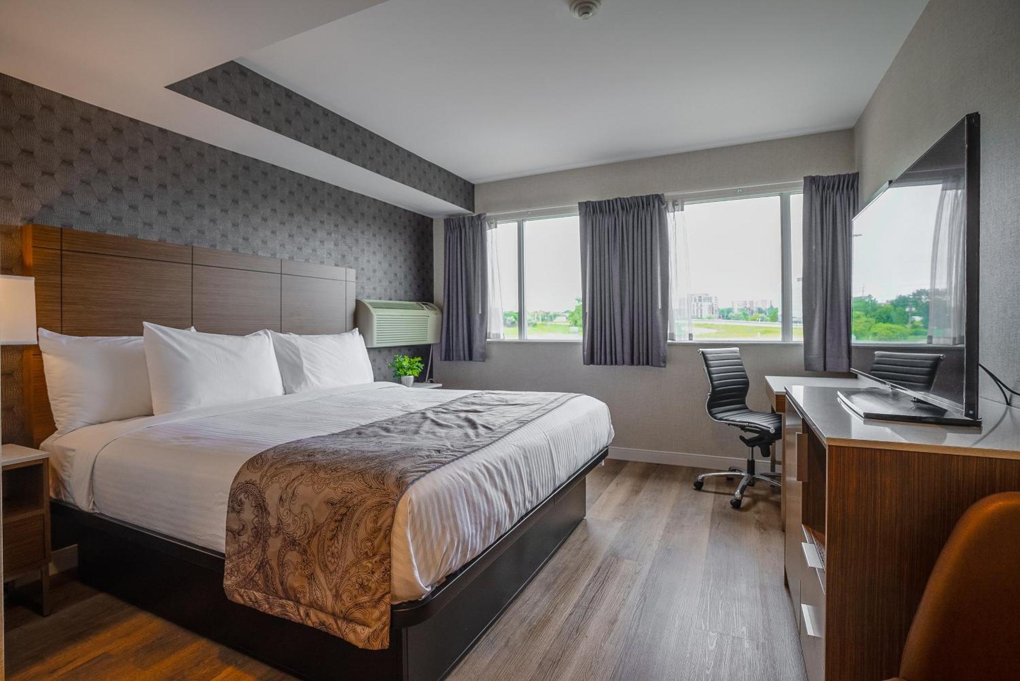 Monte Carlo Inn Oakville Suites Buitenkant foto